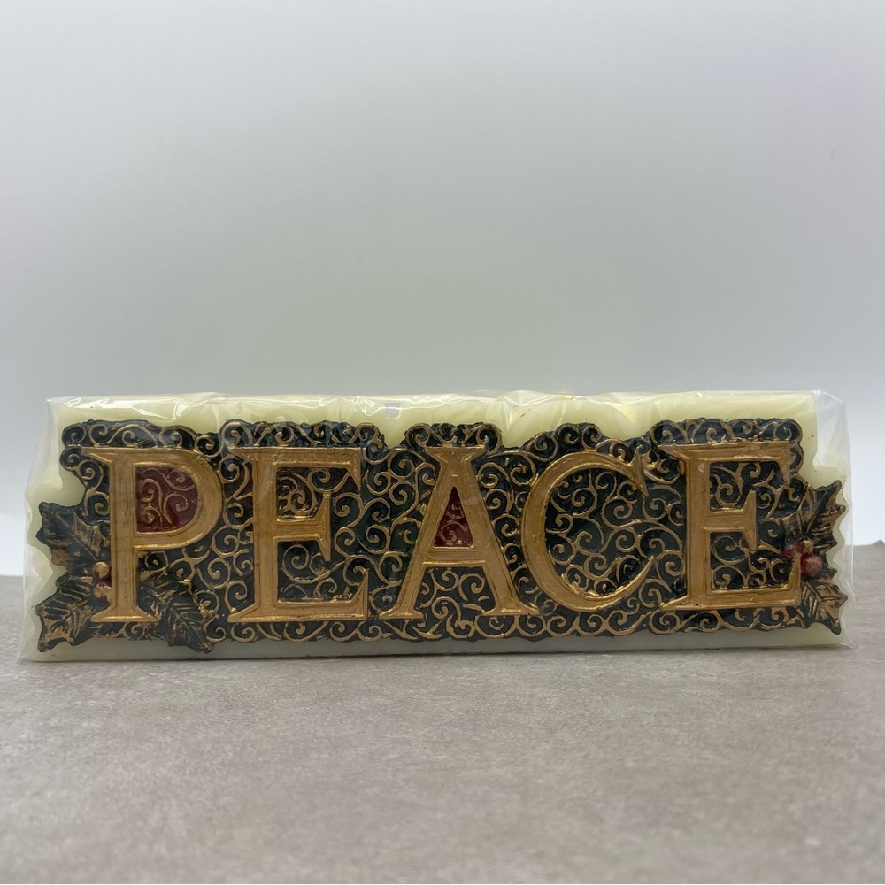 Avon Vintage Peace Candle NIB Christmas Holiday Decor Gifts 1999 NOS